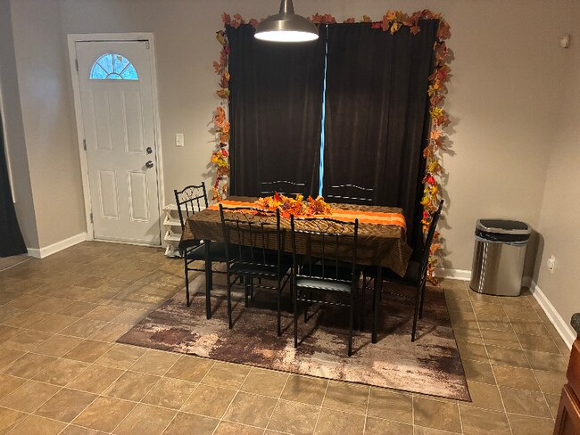 Photo - 1098 Deshon Trail