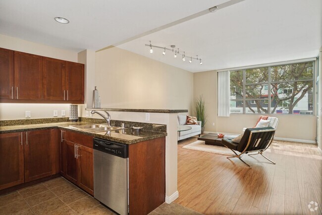 Building Photo - Gorgeous open, supersized 1/BR features a ... Rental