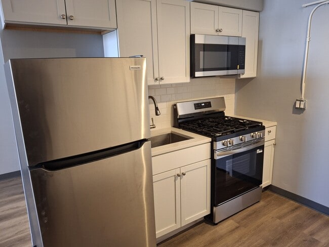 Photo - 3149 W Wellington Ave