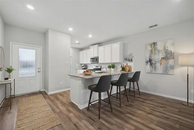 Photo - 2105 Rougle Ct