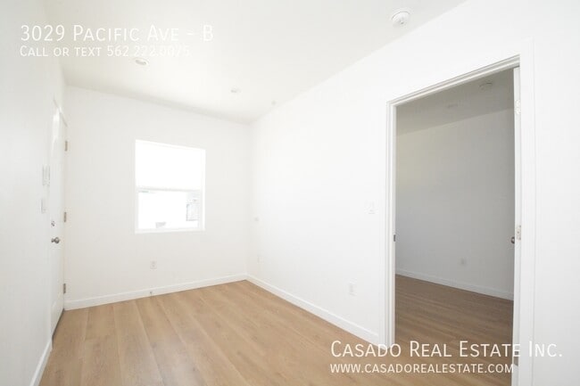 Photo - 3029 Pacific Ave Unidad B