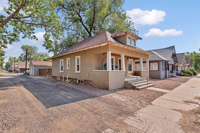 Photo - 320 E Uintah St
