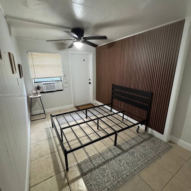 1212 NW 11th Ct