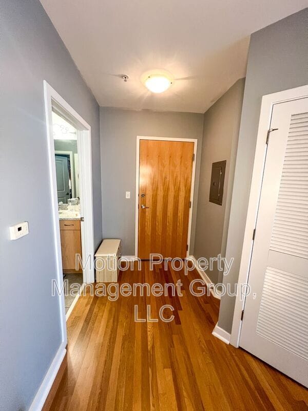 Building Photo - 400 Peachtree St Unit 2514 Rental