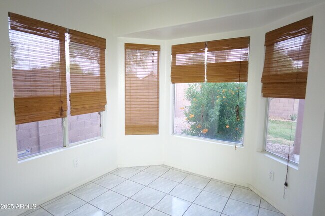 Photo - 1321 W Butler Dr