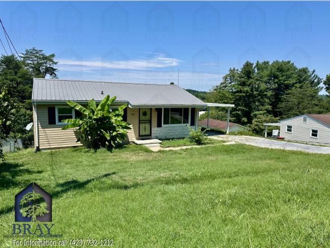 Photo - One level living with scenic views