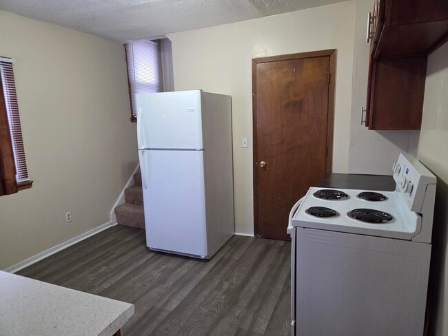 Photo - 2631 N Knox Ave