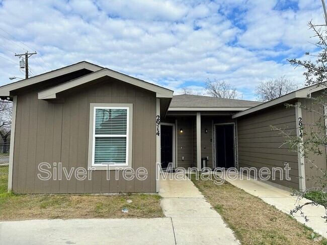 Building Photo - 2914 Jones St Unit A Rental