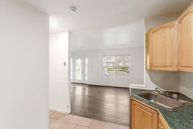 Photo - 10 Clipper Ct