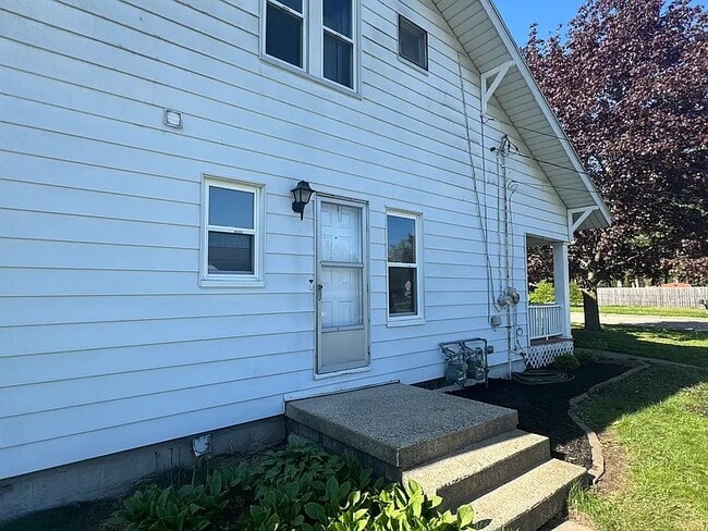Photo - 3220 Wayburn Ave SW Unidad #2 Upper