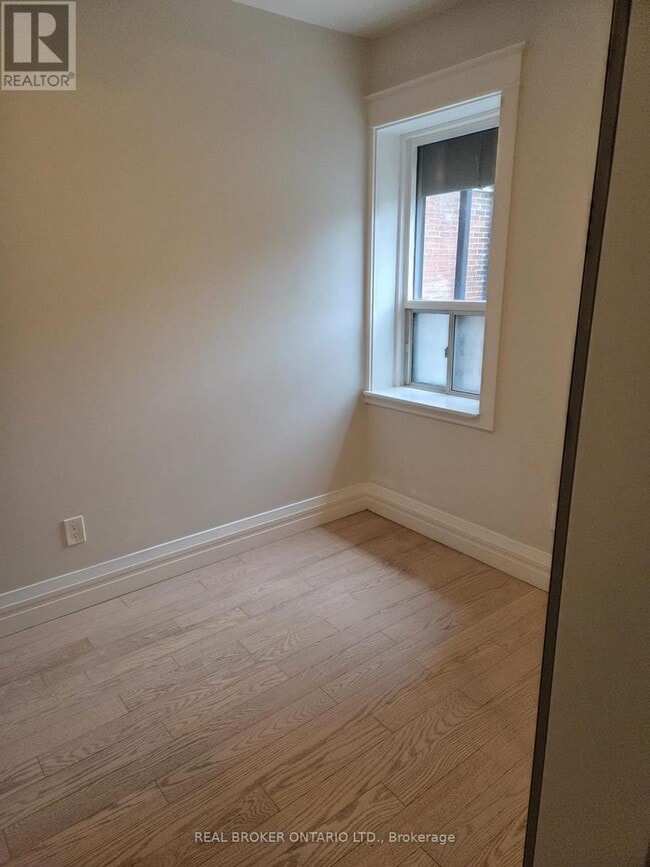 Photo - 479 Aberdeen Ave Unité 1