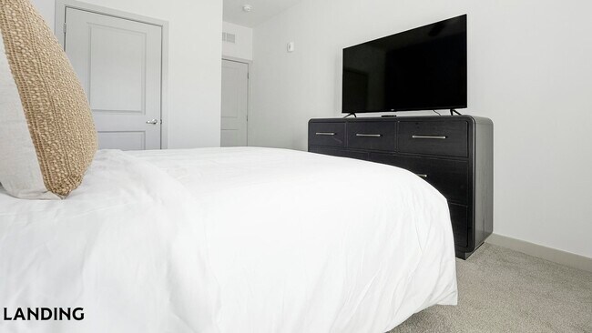 6000 Front St Unit 5407