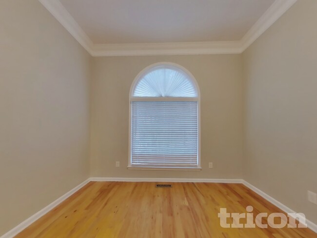 Photo - 27 Bramblewood Point SW