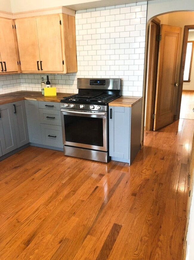 Photo - 2928 N 74th St