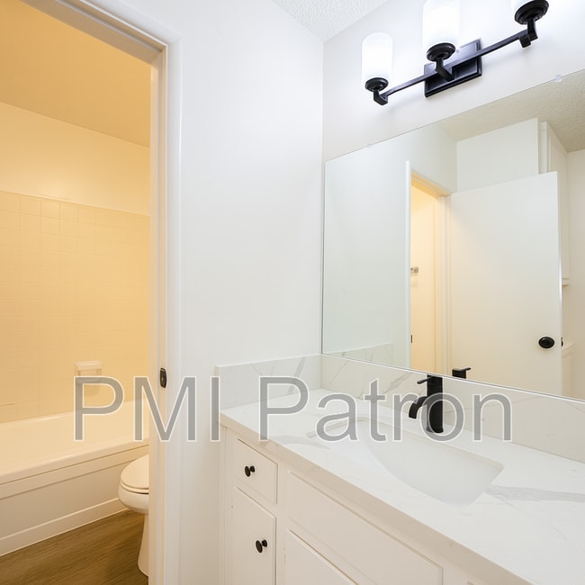 Photo - 4112 Green Ave Unidad C