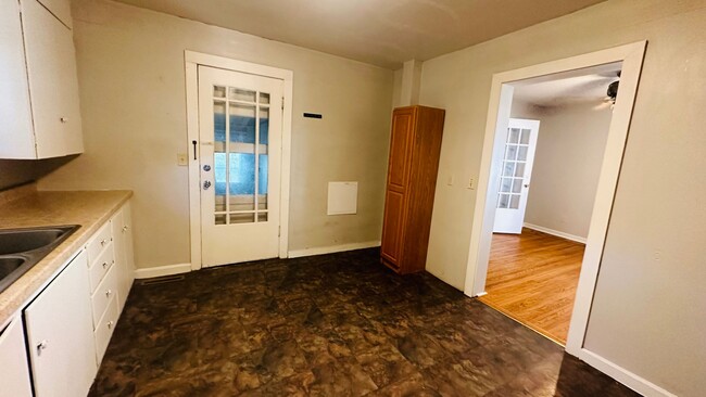 Photo - 4 bedroom 2 bathroom with garage and fence...