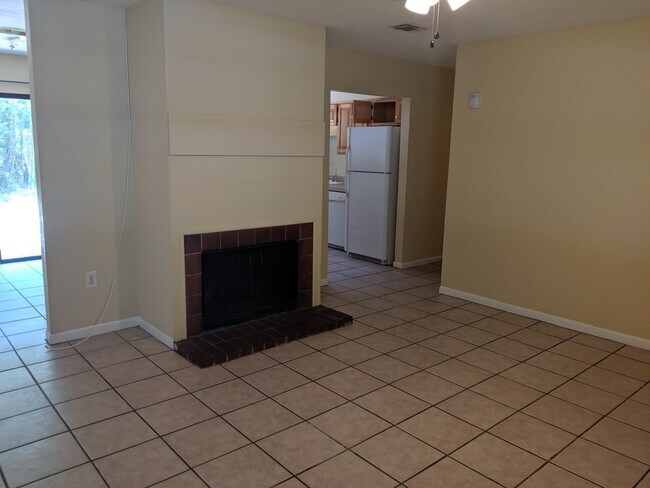 Photo - 4-bedroom, 2-bath home on University Ave next to UF