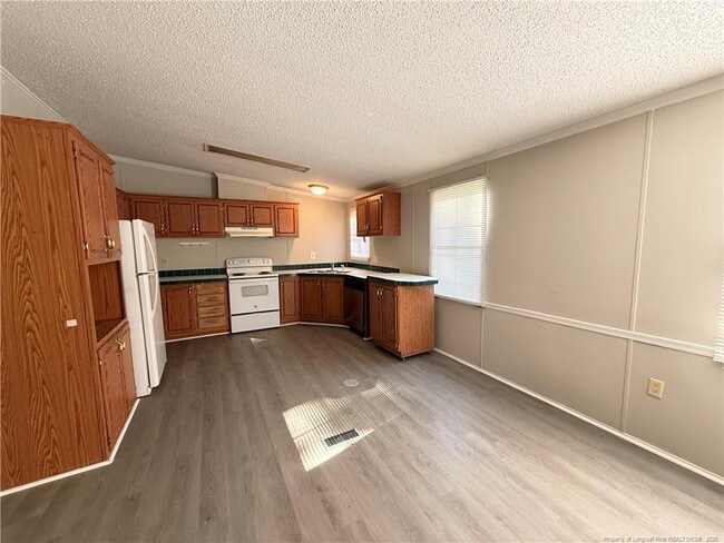 Photo - 150 Travis Dr