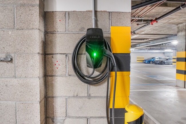 Photo - 820 S Wilton Pl Unit 401