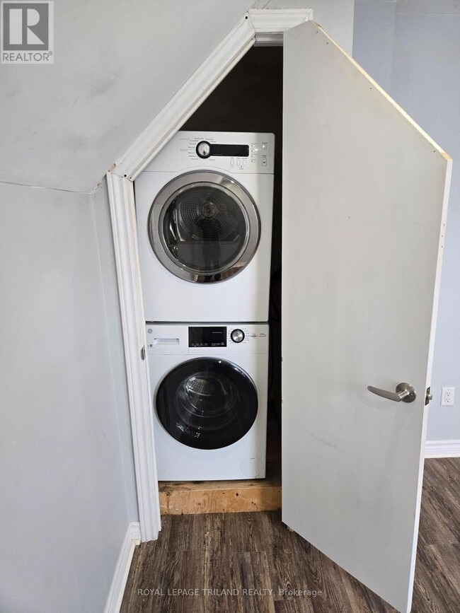 Photo - 8 Beverley St Unité 2