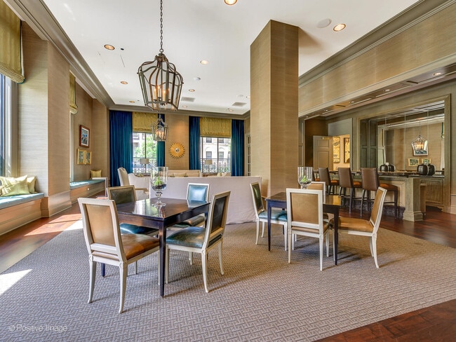 Photo - 2550 N Lakeview Ave Unidad 2205