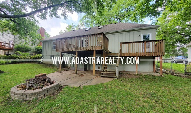 Photo - Beautiful Home in the Heart of Overland Pa...