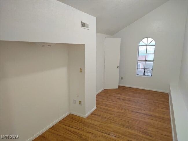 Building Photo - 3602 Gaylord Dr Unit 149