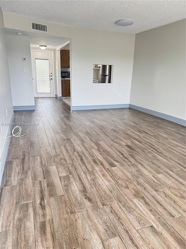 Photo - 8515 Sunrise Lakes Blvd Unidad 302