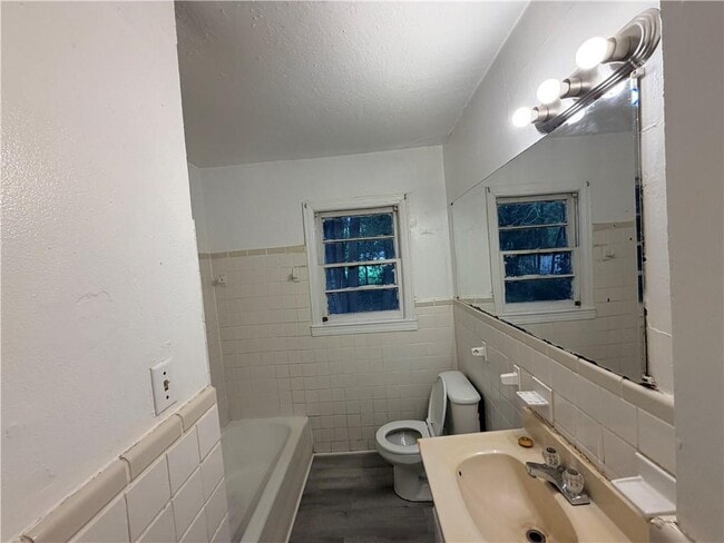 Photo - 1414 Daytona Dr