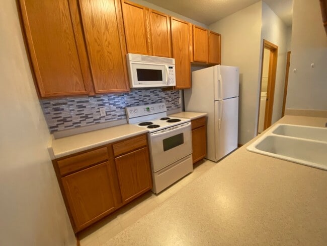 Photo - 1380 SE Florence Dr Unidad 47