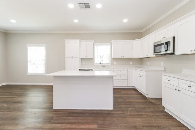 Photo - 8516 Kellett St