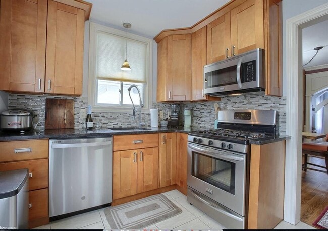 Photo - 736 Gardenia Ave