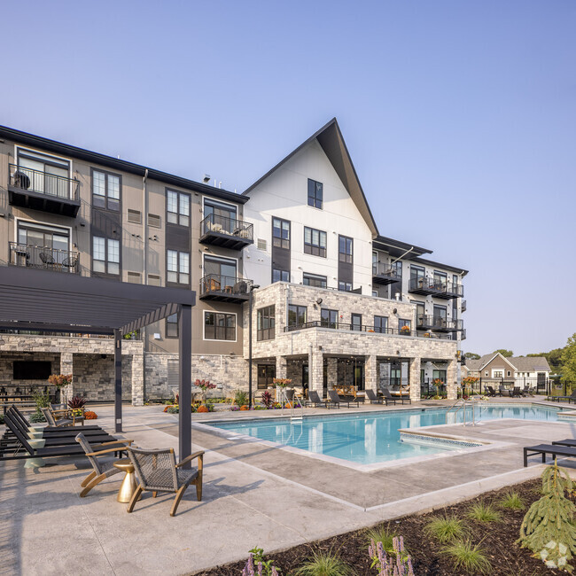 Outdoor Pool - The Reserve at Sono Rental