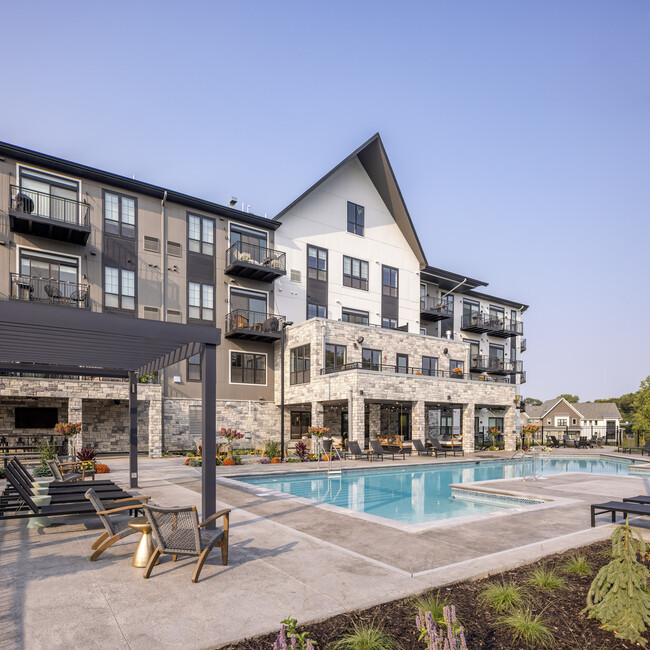 Outdoor Pool - The Reserve at Sono Apartments