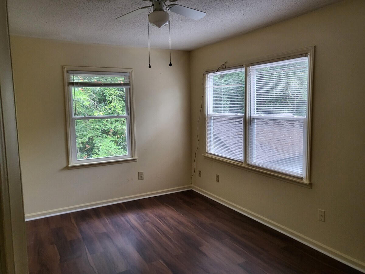 Photo - 3734 Elberta St