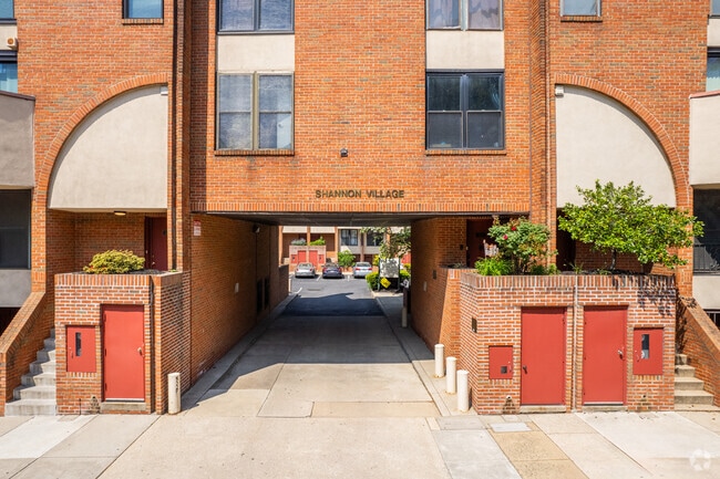 Photo - Shannon Village