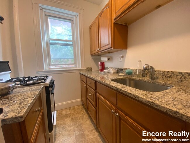 Photo - 1450 Commonwealth Ave Unidad 10
