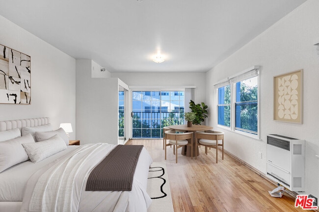 Building Photo - 26 Breeze Ave Unit 7