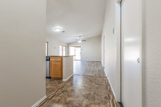 Photo - 3834 E Longhorn Dr
