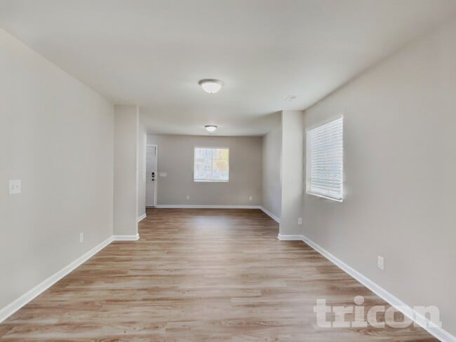 Photo - 3710 Shepway Loop