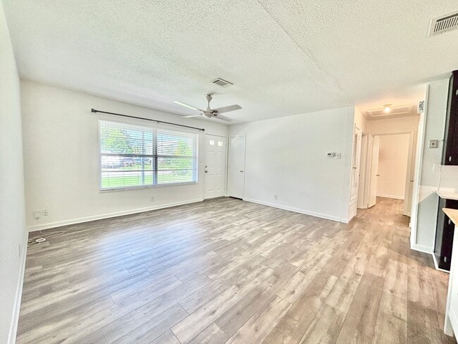 Photo - 3460 Rothschild Dr