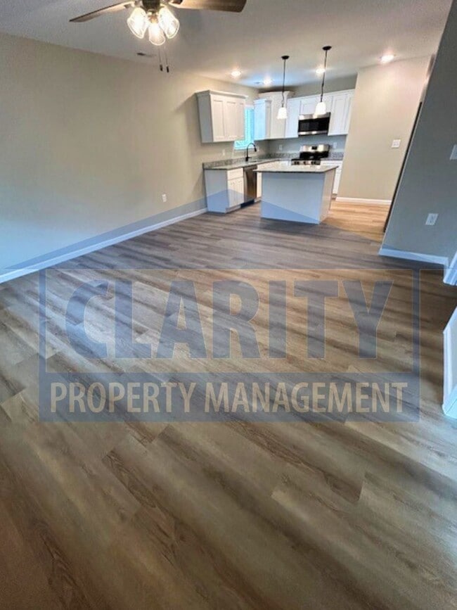 Photo - *Brand New* 3 bedroom home!