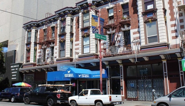 Photo - 2619 Mission