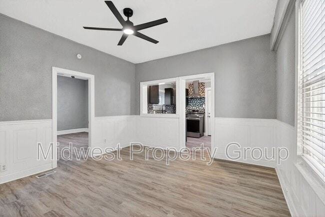 Photo - 6619 Etzel Ave