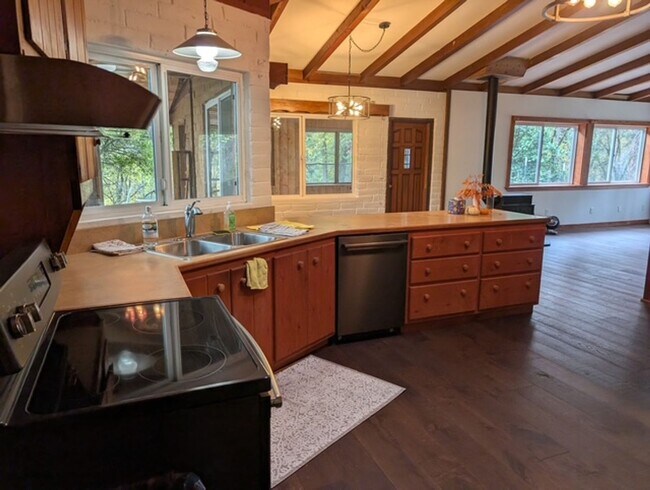 Photo - 3BD/2BA Home in Meadow Vista