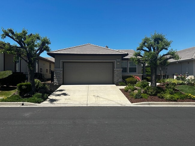 Photo - Wonderful Location within Summerset 4, a 5...