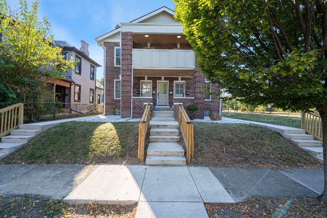 Building Photo - 605-607-607 S Champion Ave Unit 607 1-2 Rental