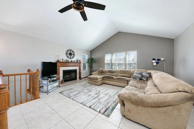 Photo - 2544 Dickens Dr