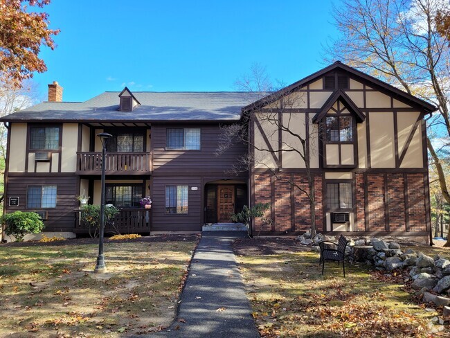 Building Photo - 4 Canterbury Ct Unit 4 Rental