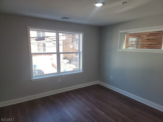 Photo - 122 Rose Terrace